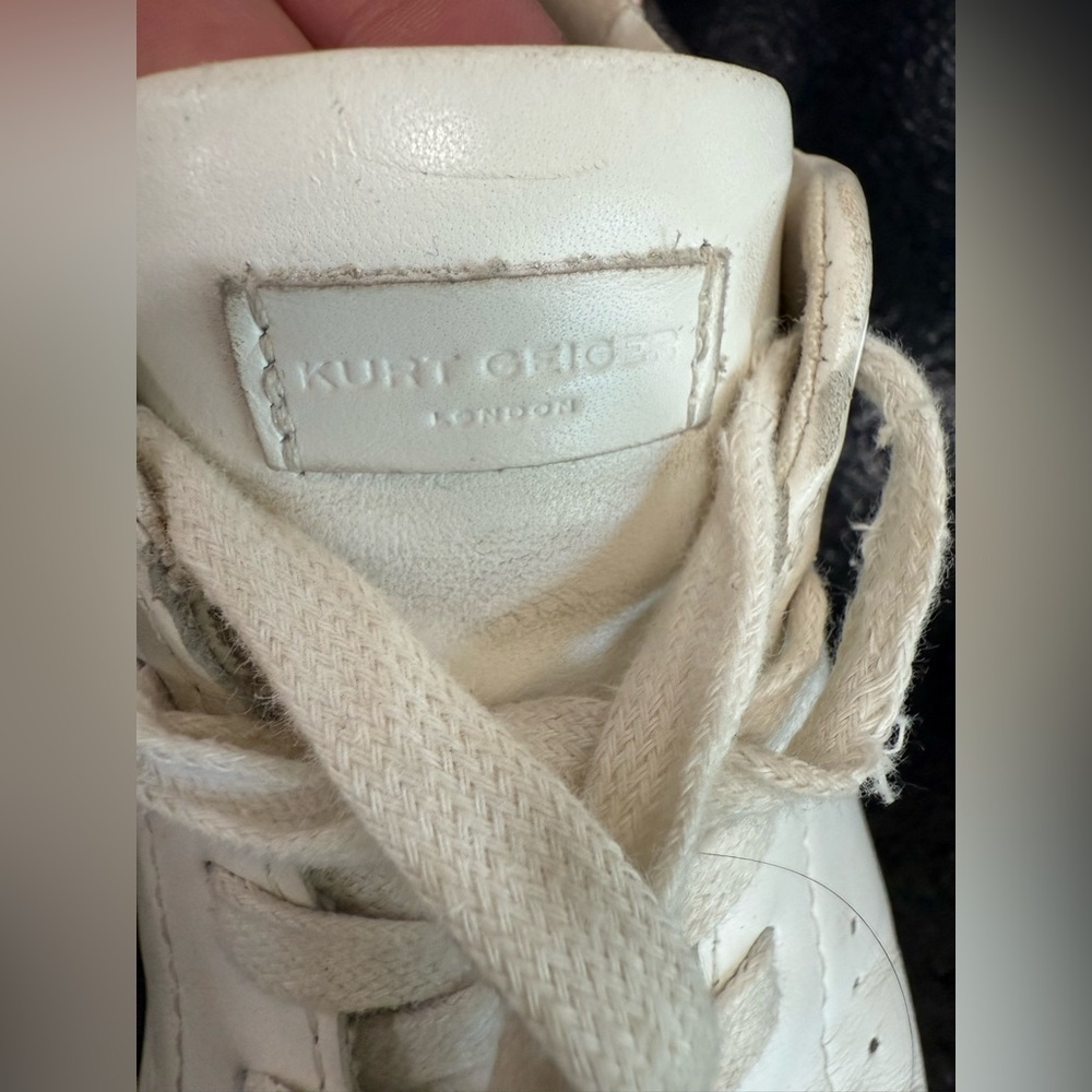 KURT GEIGER LONDON White Leather Sneakers w Studs & Brass Eagle Head  39 - Picture 7 of 10